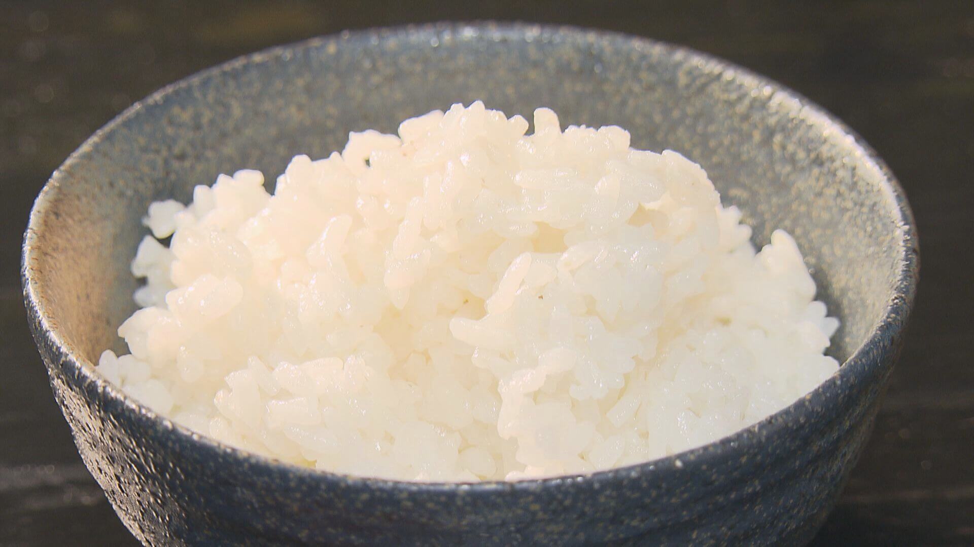 “かき氷みたいに盛ったご飯”コメ仕入れ値２倍以上でも「おかわり自由」 広島
